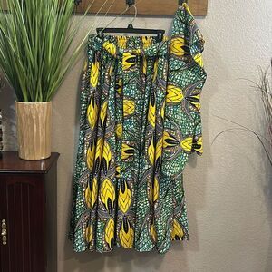 #585 Boutique India made maxi skirt, with pockets, matching scarf size large